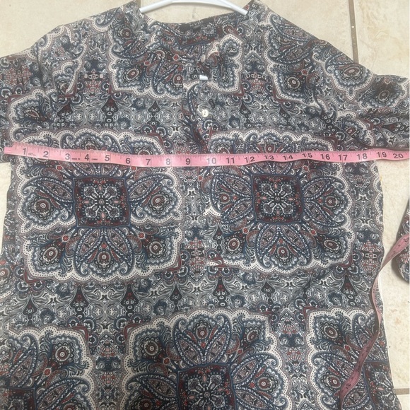 NYDJ Three Quarter Sleeve Printed Pintucked Back Blouse Kingsbury Paisley Xs - Picture 7 of 7
